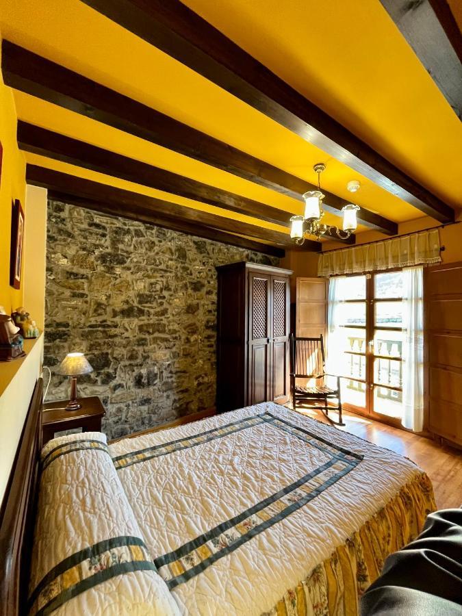 Apartamentos Turisticos Paseo De La Alameda Villaviciosa  Εξωτερικό φωτογραφία