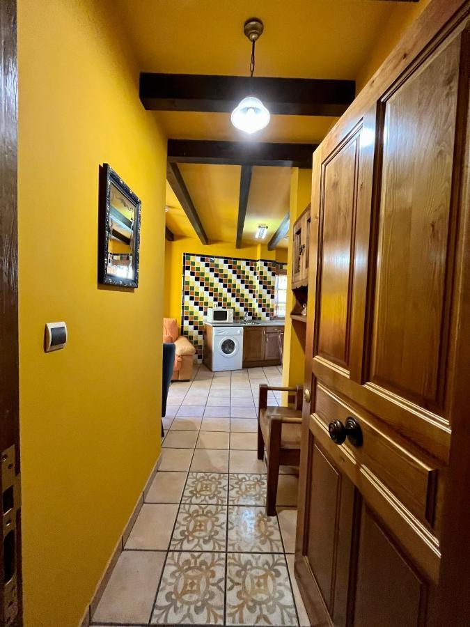 Apartamentos Turisticos Paseo De La Alameda Villaviciosa  Εξωτερικό φωτογραφία