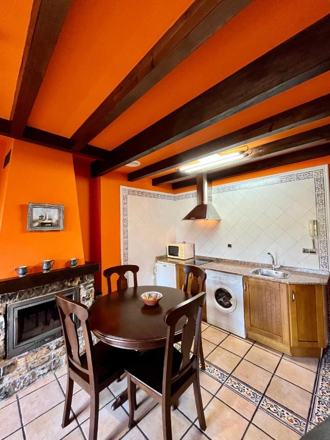 Apartamentos Turisticos Paseo De La Alameda Villaviciosa  Εξωτερικό φωτογραφία