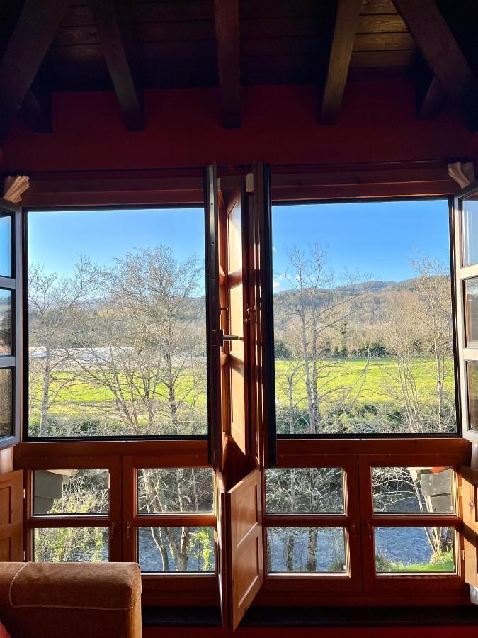Apartamentos Turisticos Paseo De La Alameda Villaviciosa  Εξωτερικό φωτογραφία