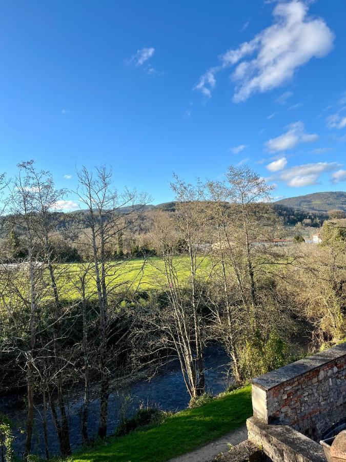 Apartamentos Turisticos Paseo De La Alameda Villaviciosa  Εξωτερικό φωτογραφία