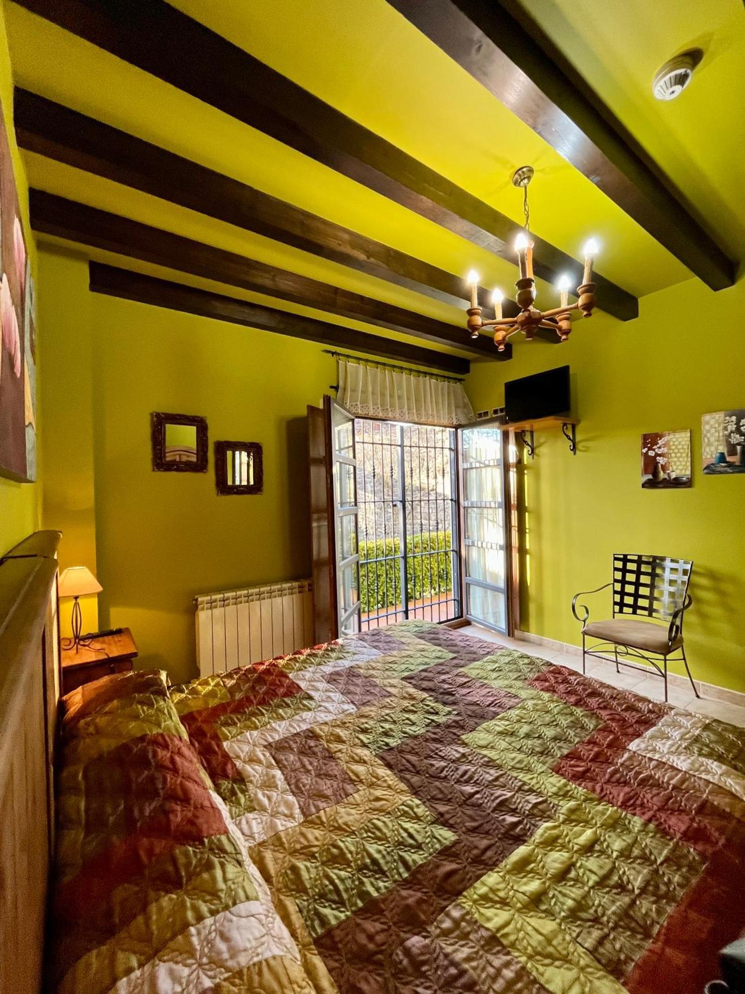 Apartamentos Turisticos Paseo De La Alameda Villaviciosa  Εξωτερικό φωτογραφία