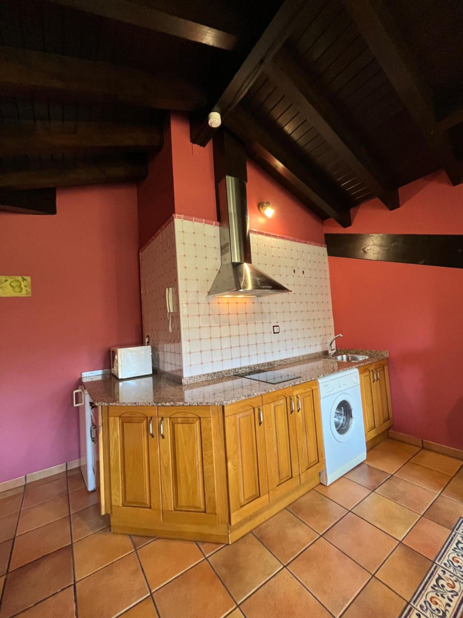 Apartamentos Turisticos Paseo De La Alameda Villaviciosa  Εξωτερικό φωτογραφία